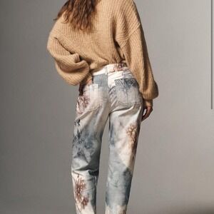 Pilcro Mid rise waisted, straight-leg jeans with a unique print